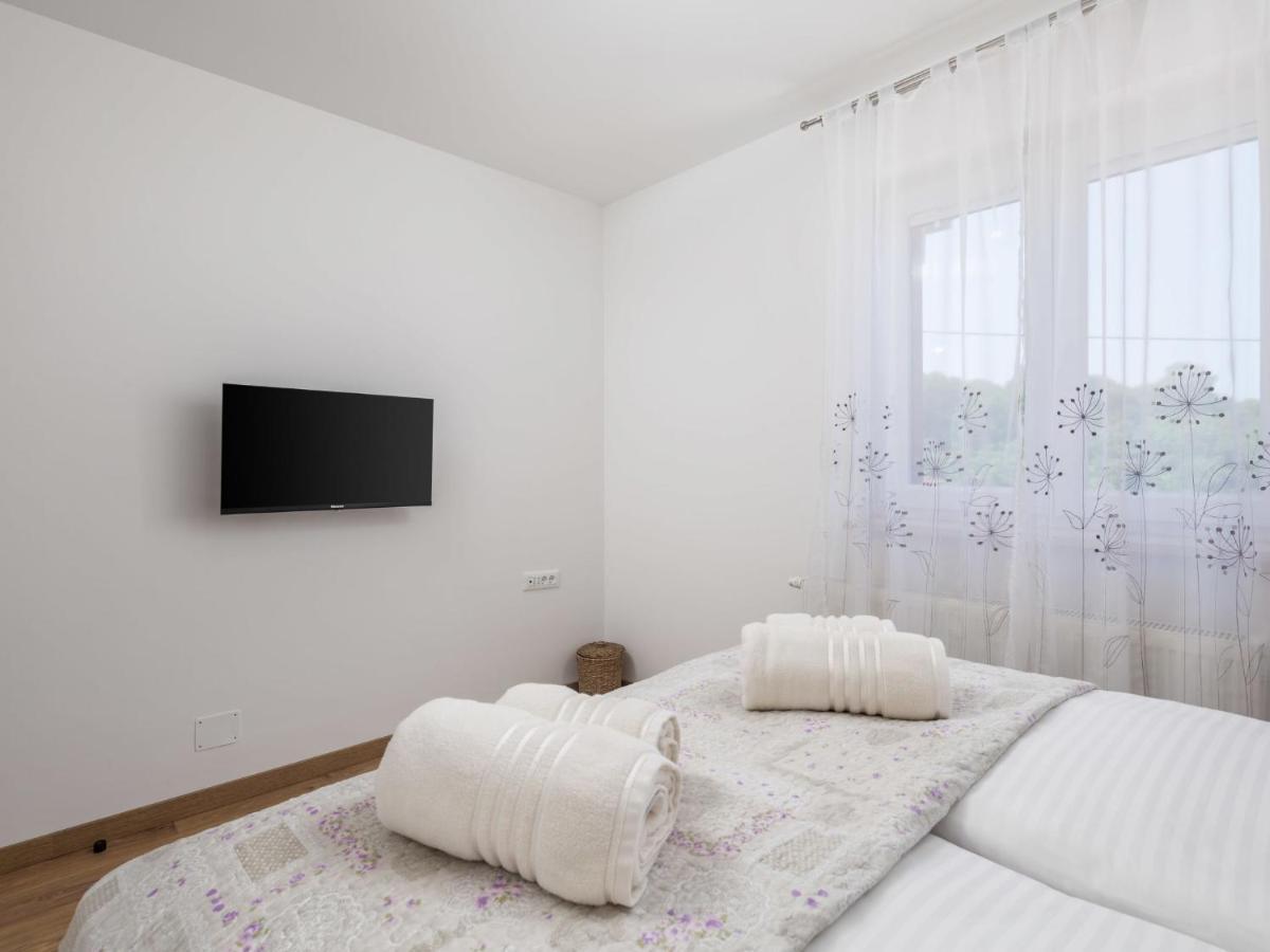 Villa Matea - Mlk150 By Interhome Dobrinj Εξωτερικό φωτογραφία
